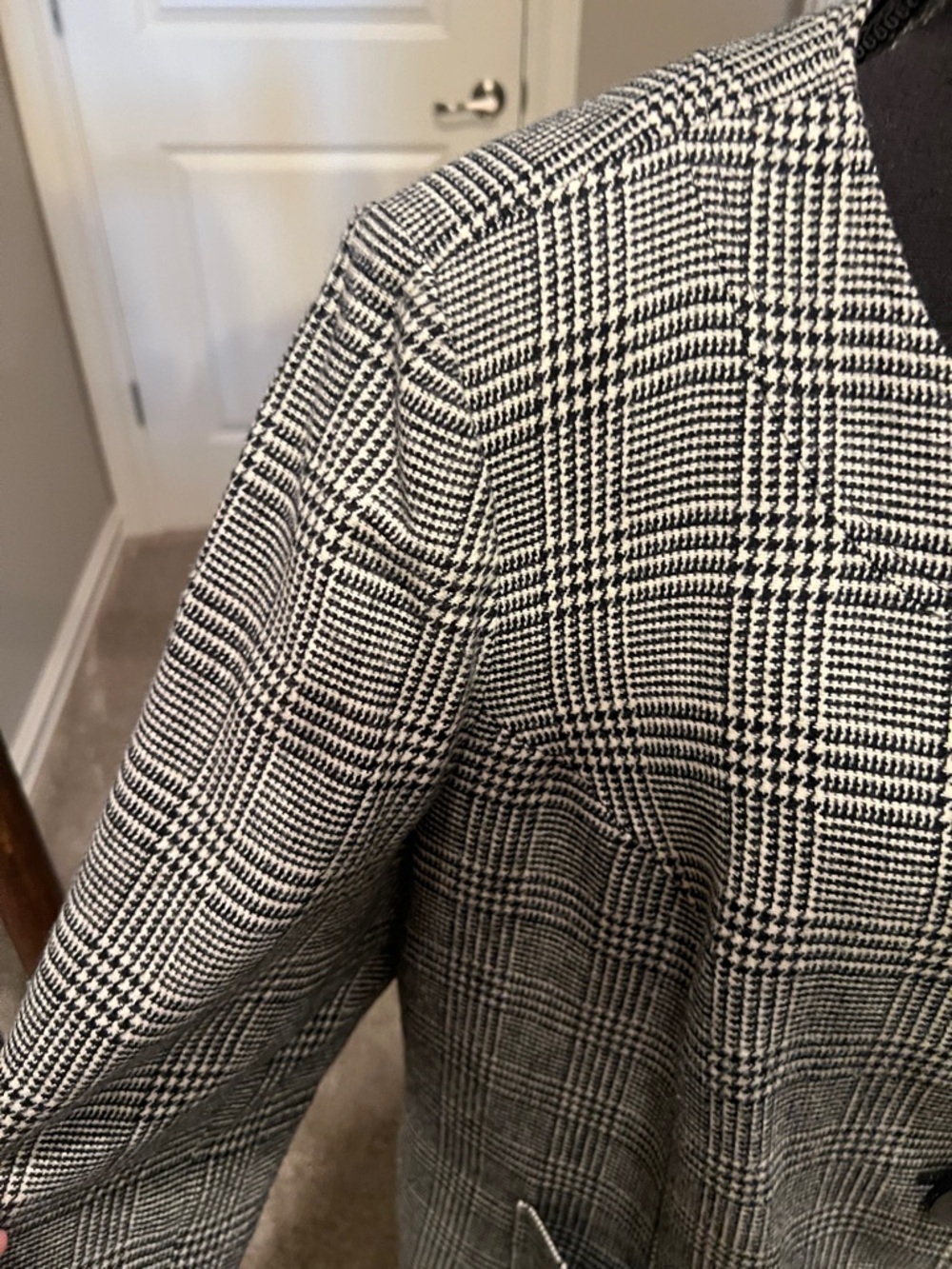 JM Collection Black and White Glen Plaid Round-Neck Blazer - Picture 7 of 10